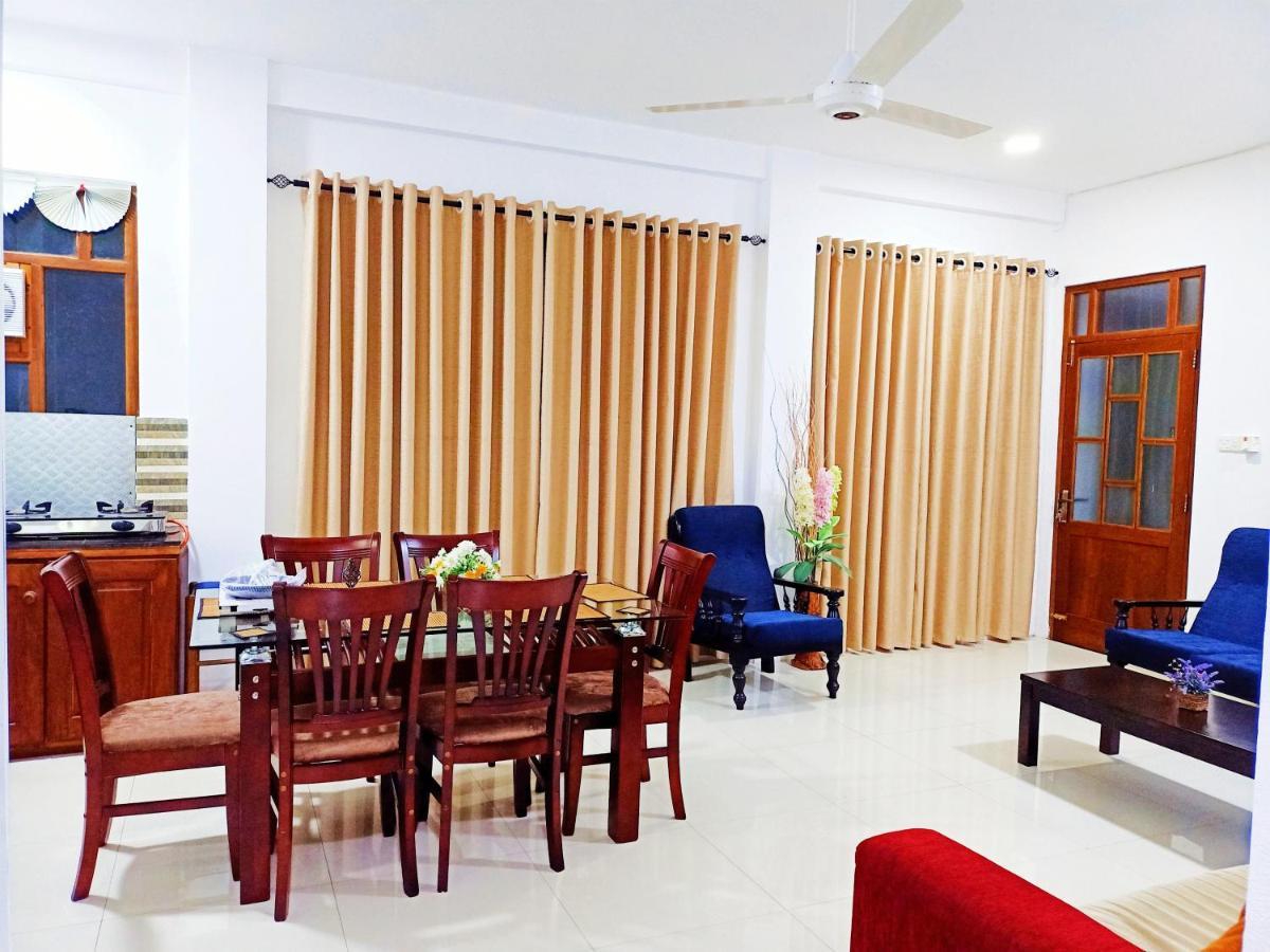 Saru Holiday Apartment - Up To 6 Guests แคนดี้ ภายนอก รูปภาพ