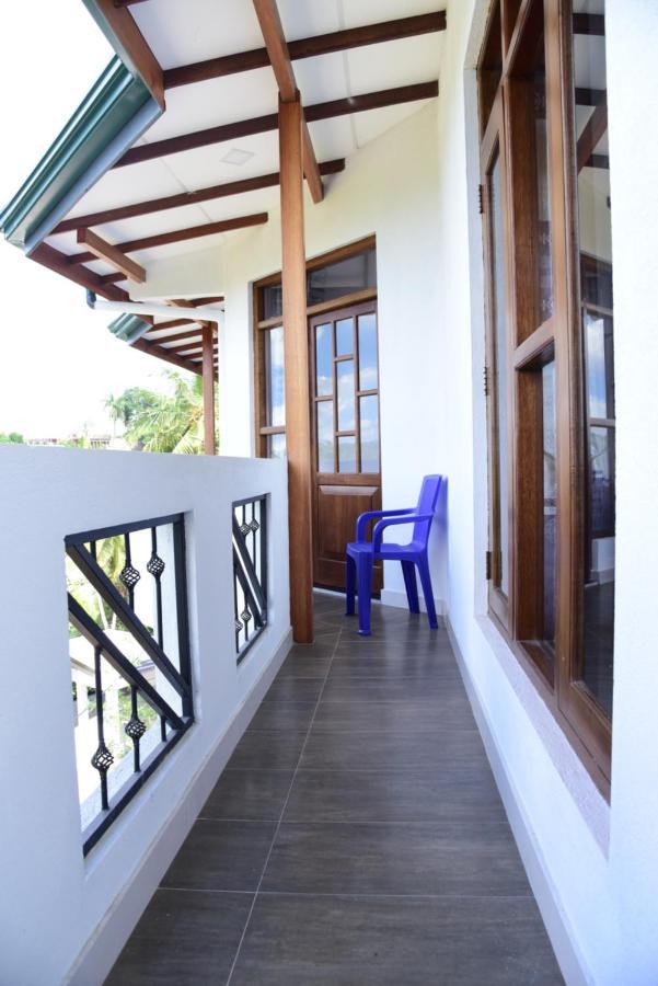 Saru Holiday Apartment - Up To 6 Guests แคนดี้ ภายนอก รูปภาพ