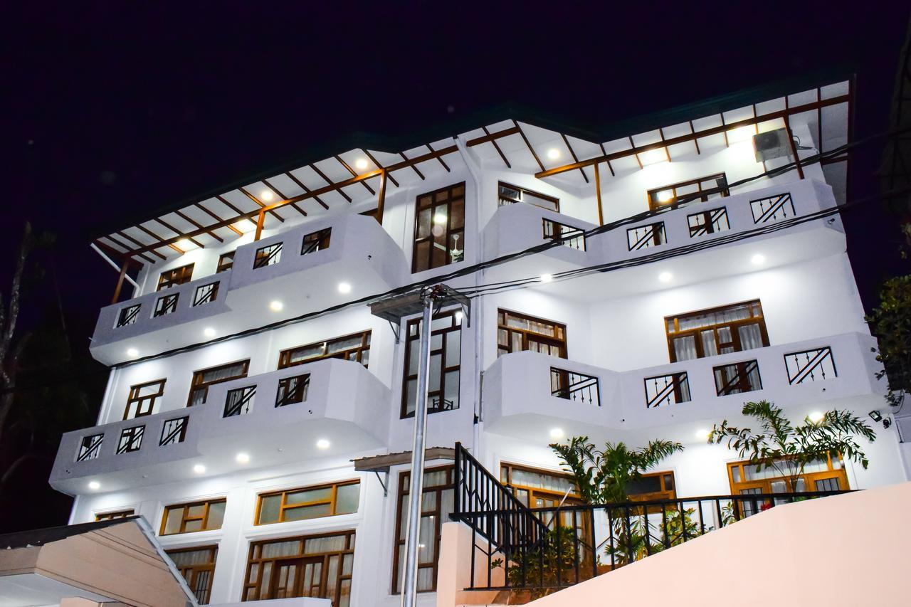 Saru Holiday Apartment - Up To 6 Guests แคนดี้ ภายนอก รูปภาพ