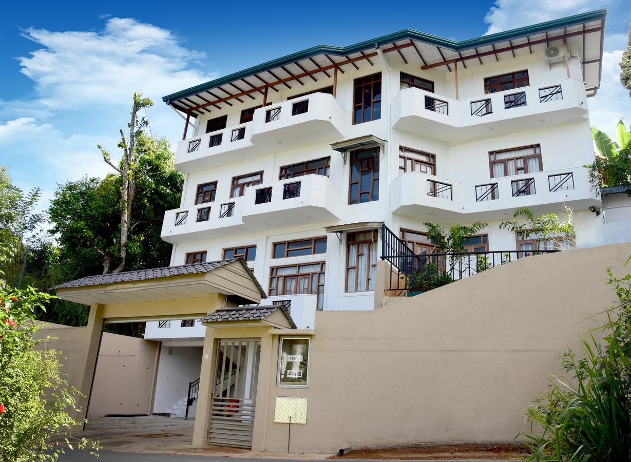 Saru Holiday Apartment - Up To 6 Guests แคนดี้ ภายนอก รูปภาพ