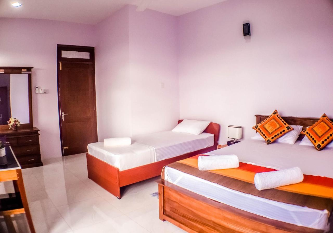 Saru Holiday Apartment - Up To 6 Guests แคนดี้ ภายนอก รูปภาพ